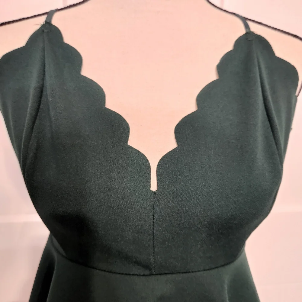 🍉 Green Tank Top Size Medium - Picture 2 of 3